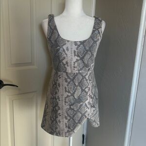 Olivaceous Black and Gray Snake Print Tank Top